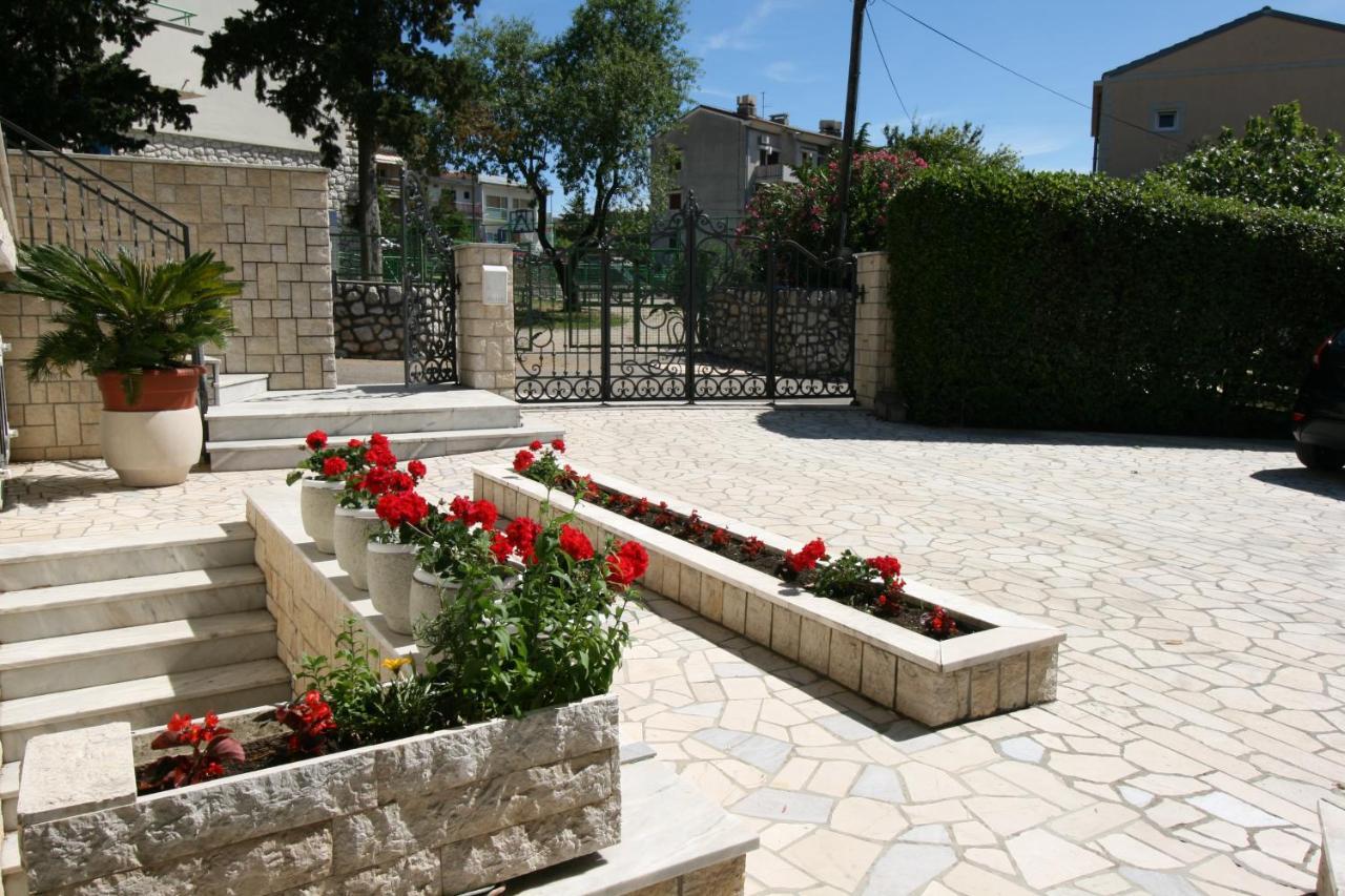 Apartments Lonzor I Selce Εξωτερικό φωτογραφία