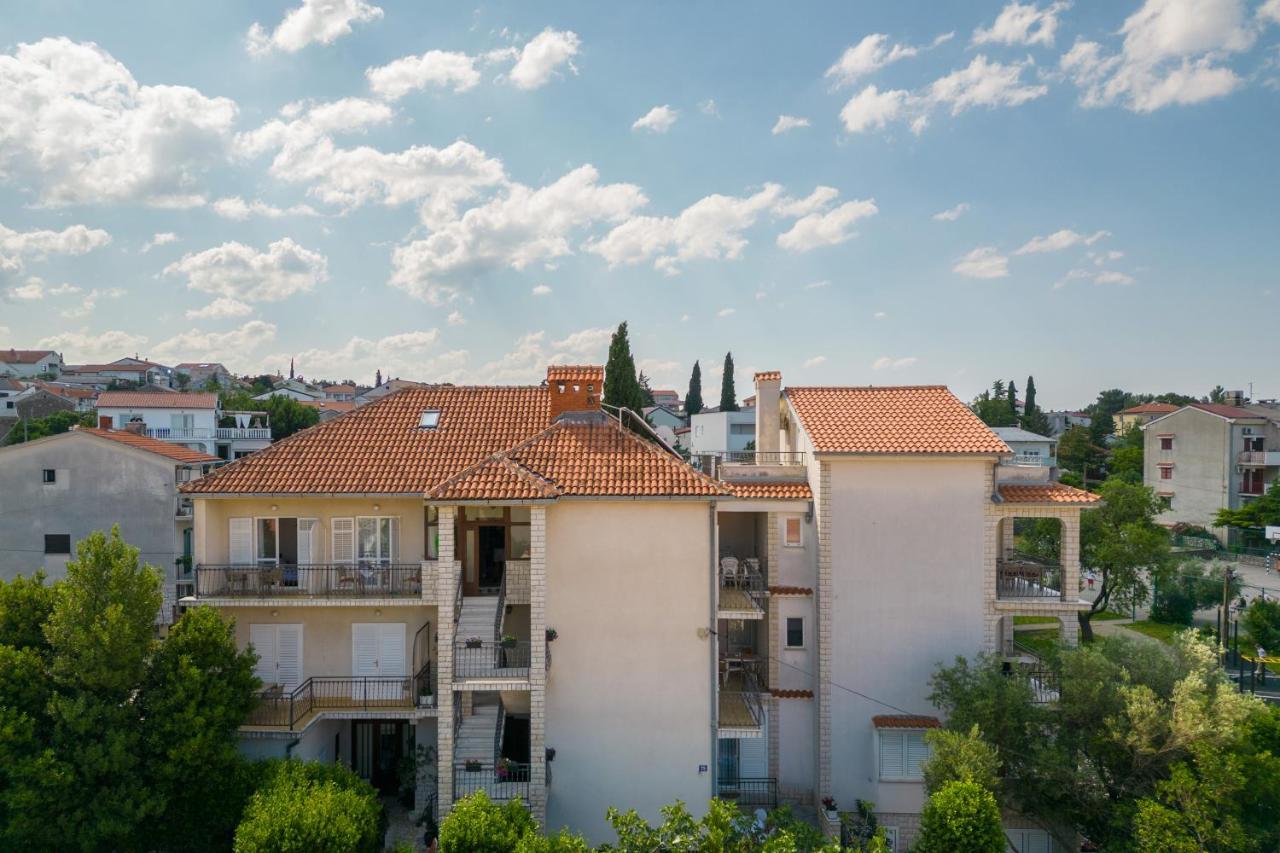 Apartments Lonzor I Selce Εξωτερικό φωτογραφία