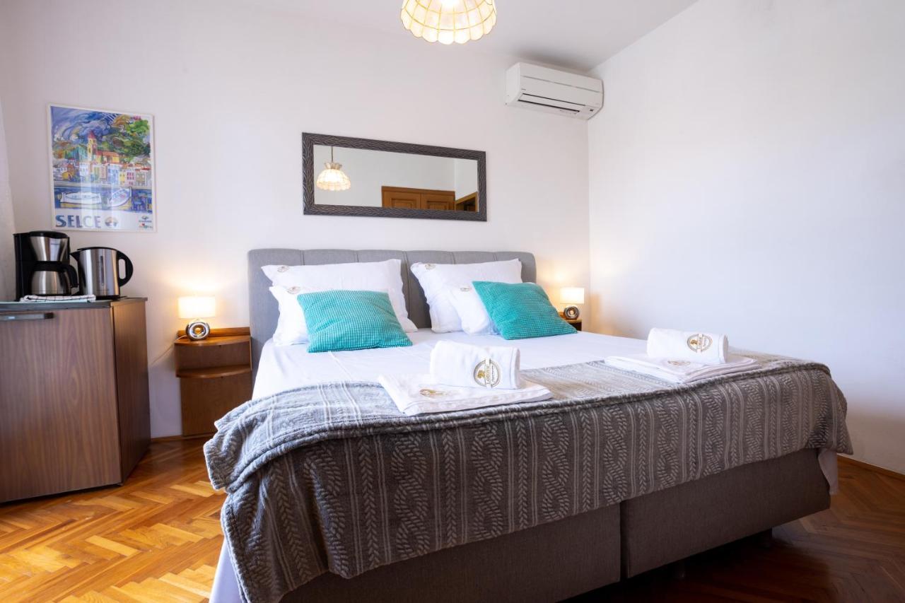 Apartments Lonzor I Selce Εξωτερικό φωτογραφία