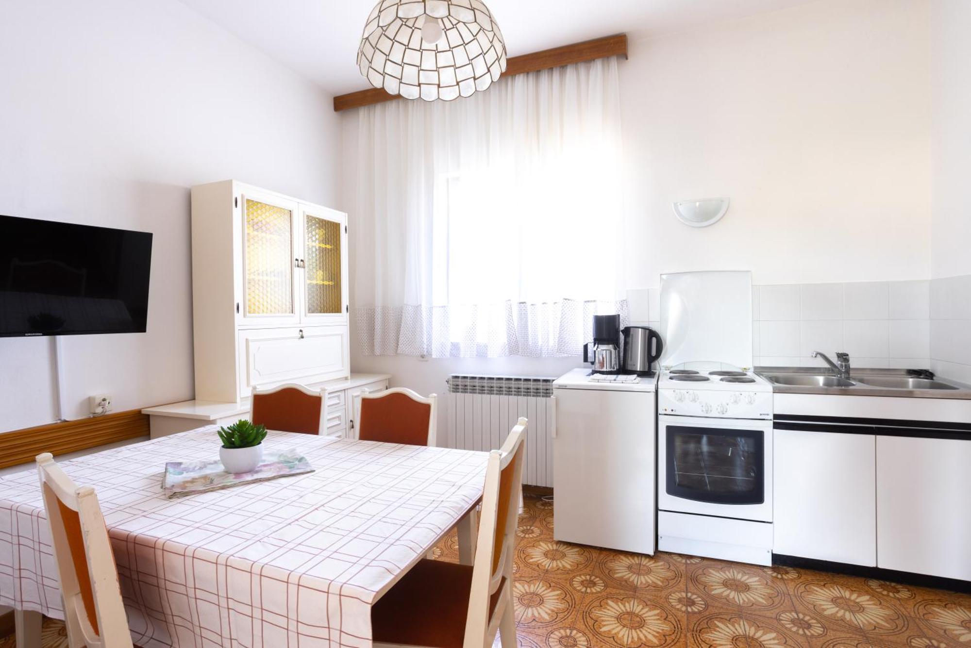 Apartments Lonzor I Selce Εξωτερικό φωτογραφία